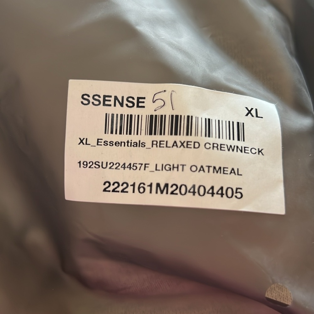 BNWT Men’s FEAR OF GOD ESSENTIALS Light Oatmeal Relaxed Sweatshirt XXS. XL & XXL - Picture 8 of 9